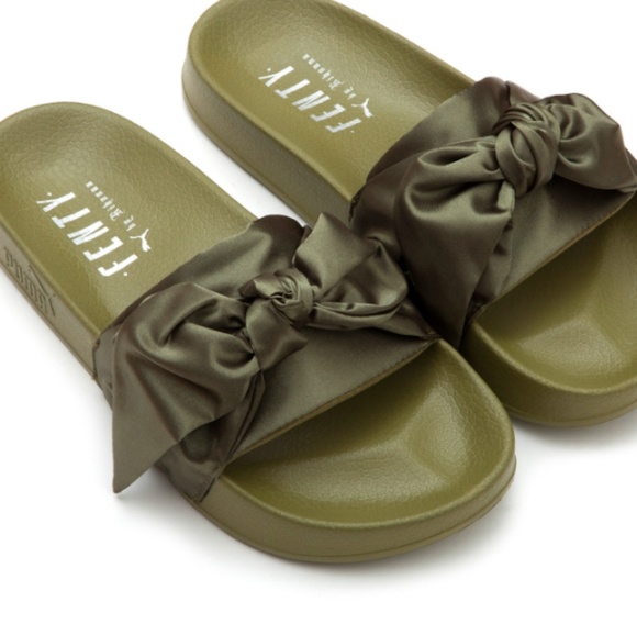 Fenty Puma Slides ****NEW**** - Picture 4 of 8